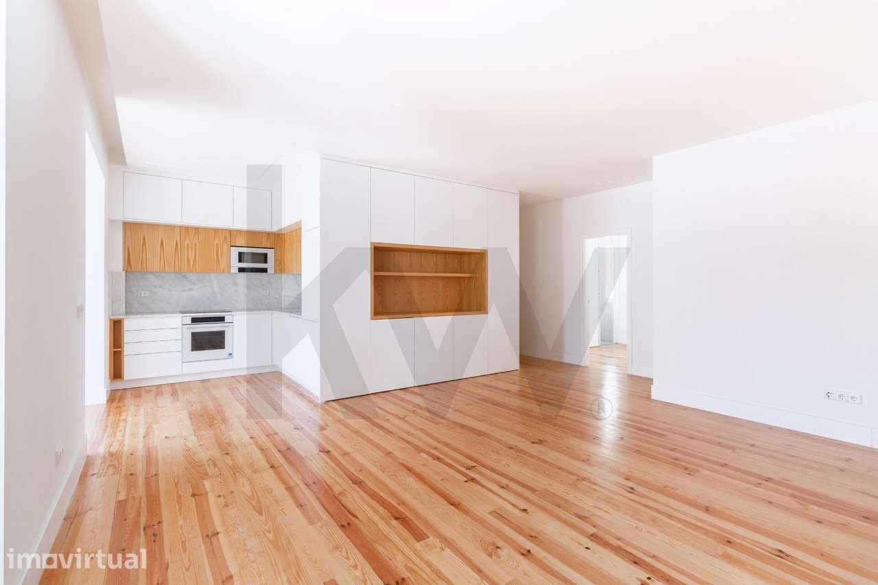 NOVO | T3 Duplex com 2 Terraços | Totalmente Remodelado | Graça | Rua - Grande imagem: 3/23