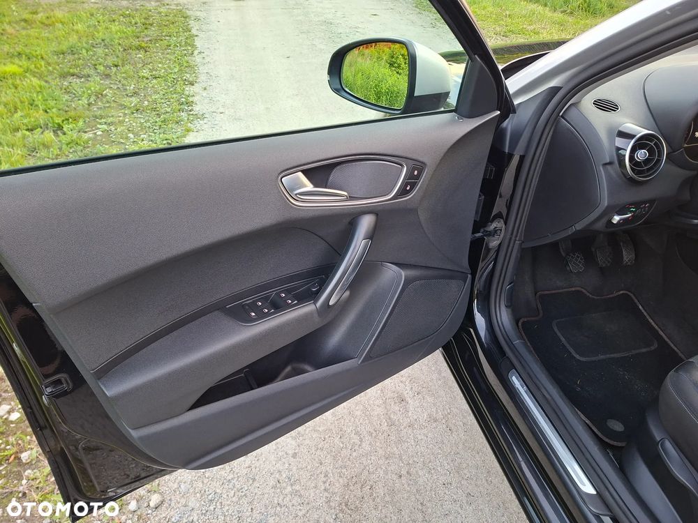 Audi A1 Sportback 1.6 TDI Ambition - 15