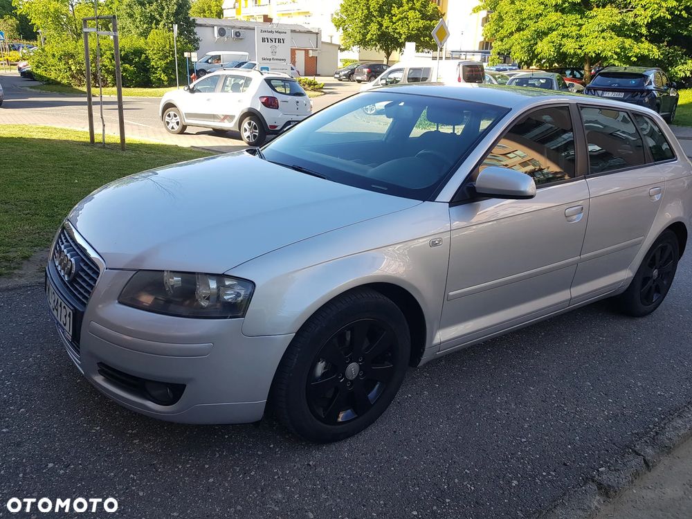 Audi A3 Sportback - 1