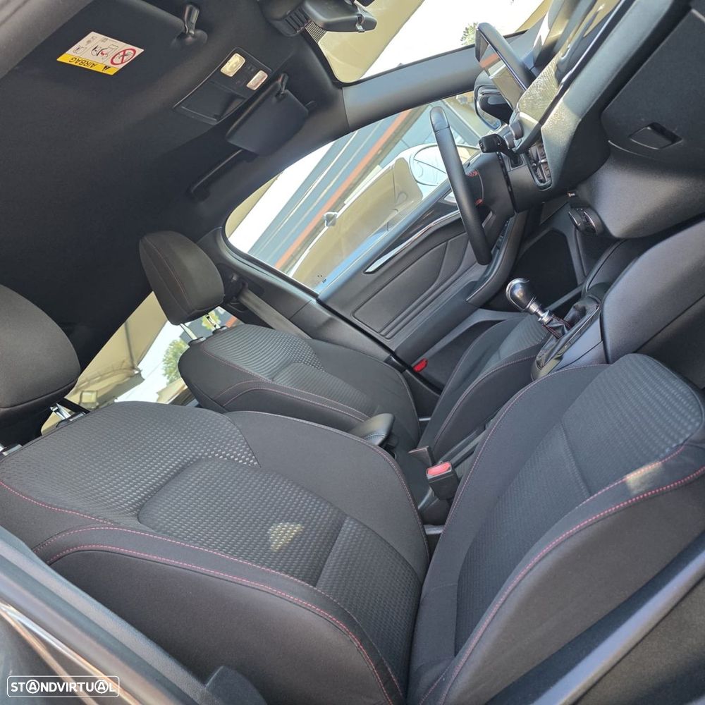 Ford Focus 1.5 TDCi ECOBlue ST-Line - 34