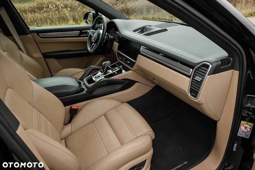 Porsche Cayenne Platinum Edition - 14