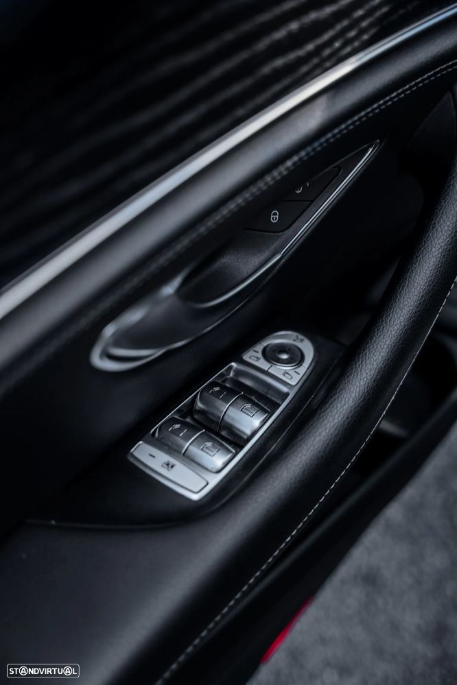 Mercedes-Benz E 300 de AMG Line - 33