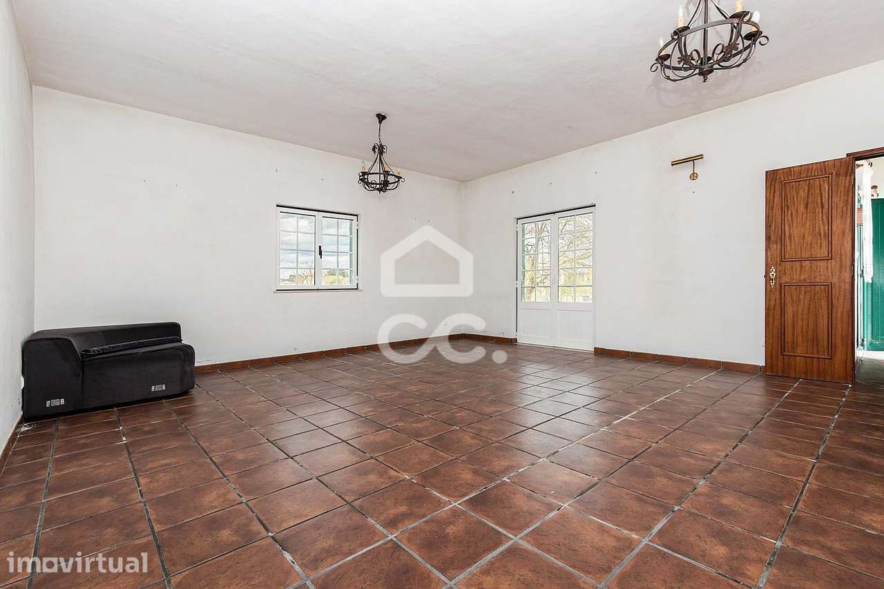 Quinta de 0,7 ha com Moradia T4 e Anexos | Azaruja, Évora - Grande imagem: 3/60