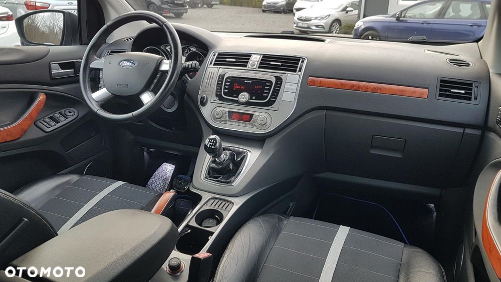 Ford Kuga 2.0 TDCi 4x4 Titanium - 15