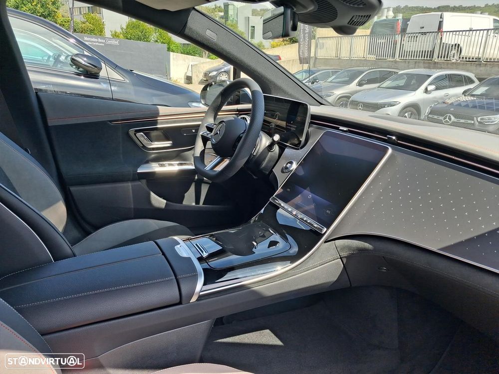 Mercedes-Benz EQE 350+ - 17