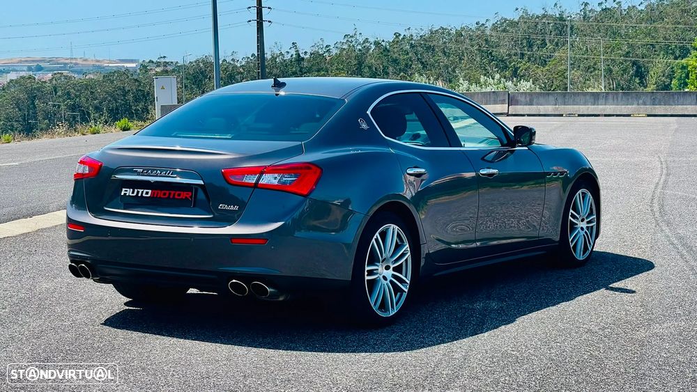 Maserati Ghibli 3.0 V6 - 12
