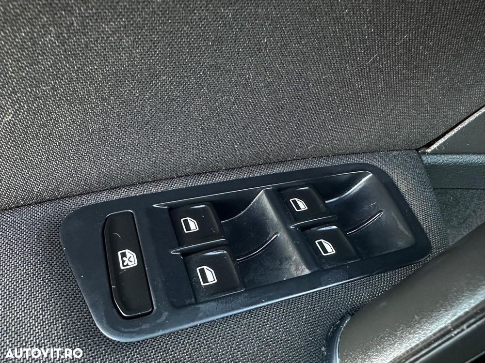 Volkswagen Golf - 21