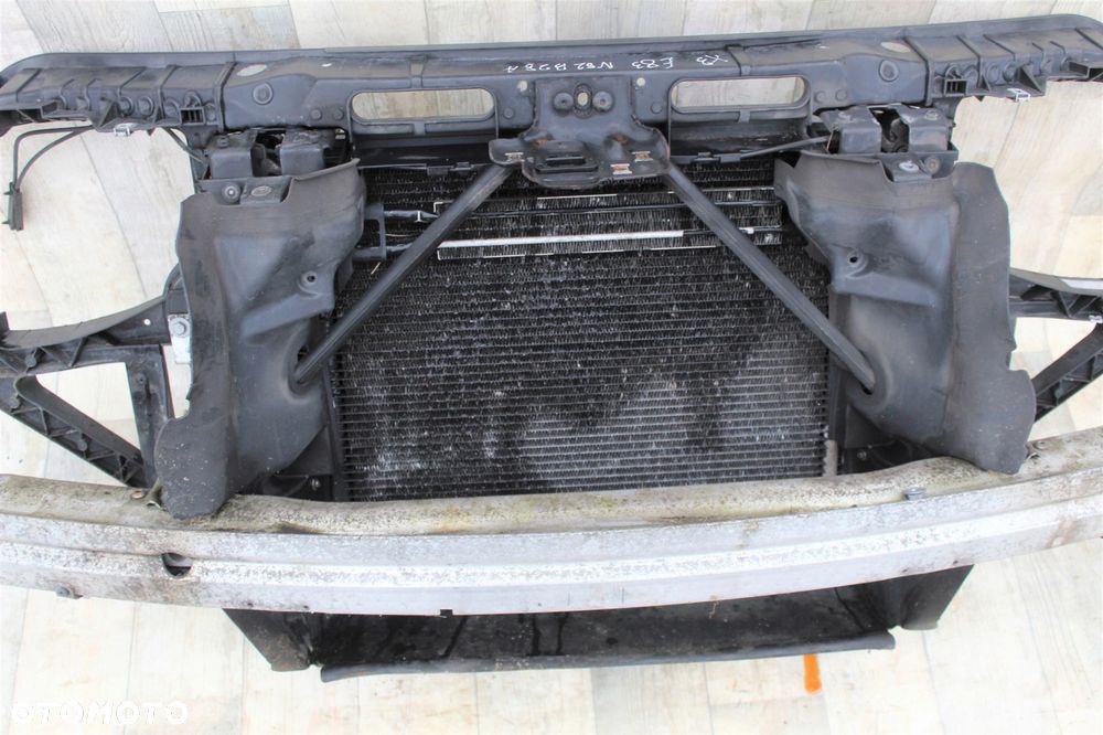 PAS PRZEDN CHŁODNICE WENTYLATOR BMW X3 E83 2.5 N52 - 3