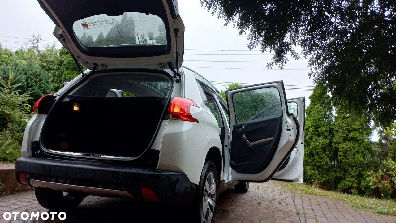 Peugeot 2008 1.6 e-HDi Allure S&S - 19