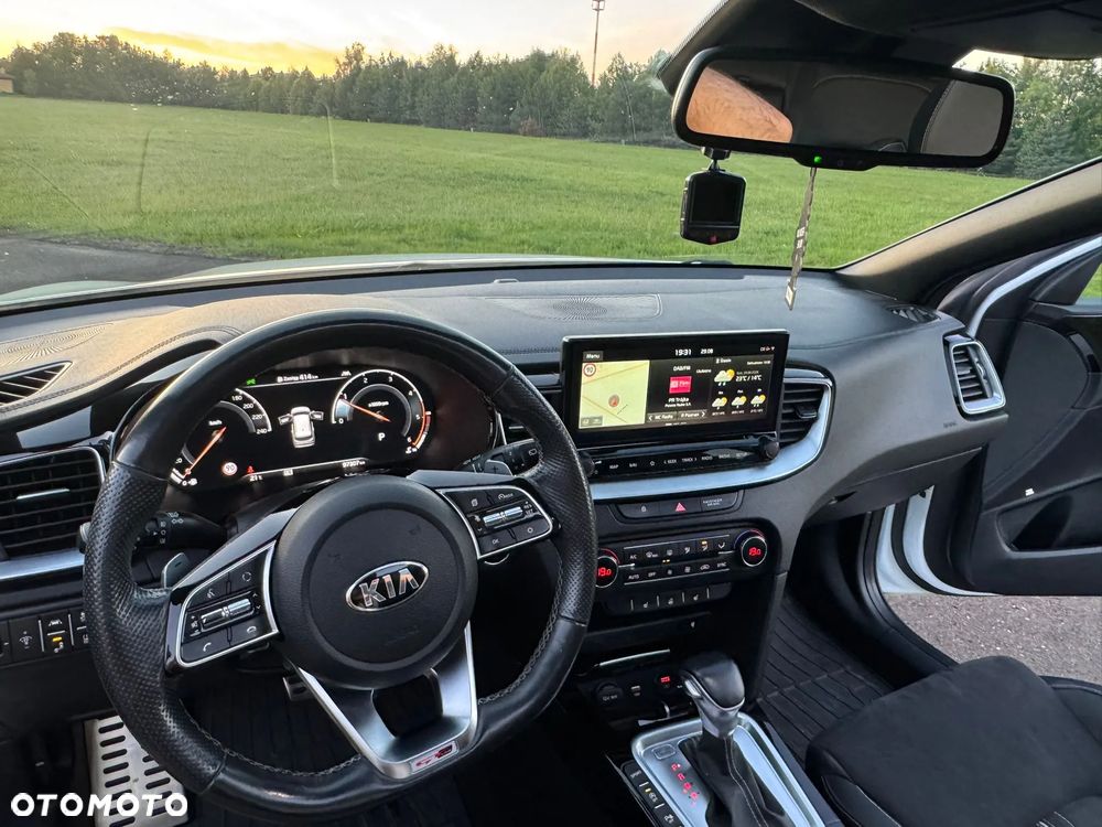 Kia Ceed 1.6 CRDi DCT GT Line - 11