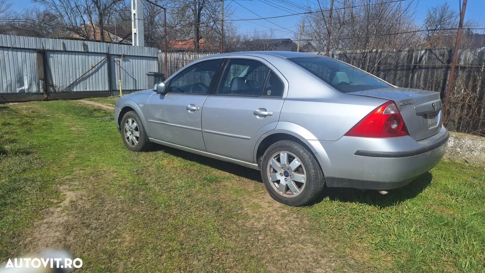 Ford Mondeo 1.8 Ambiente - 3