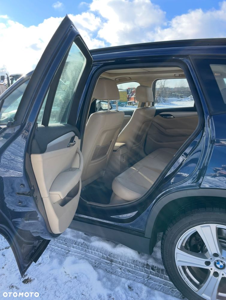 BMW X1 xDrive28i - 8