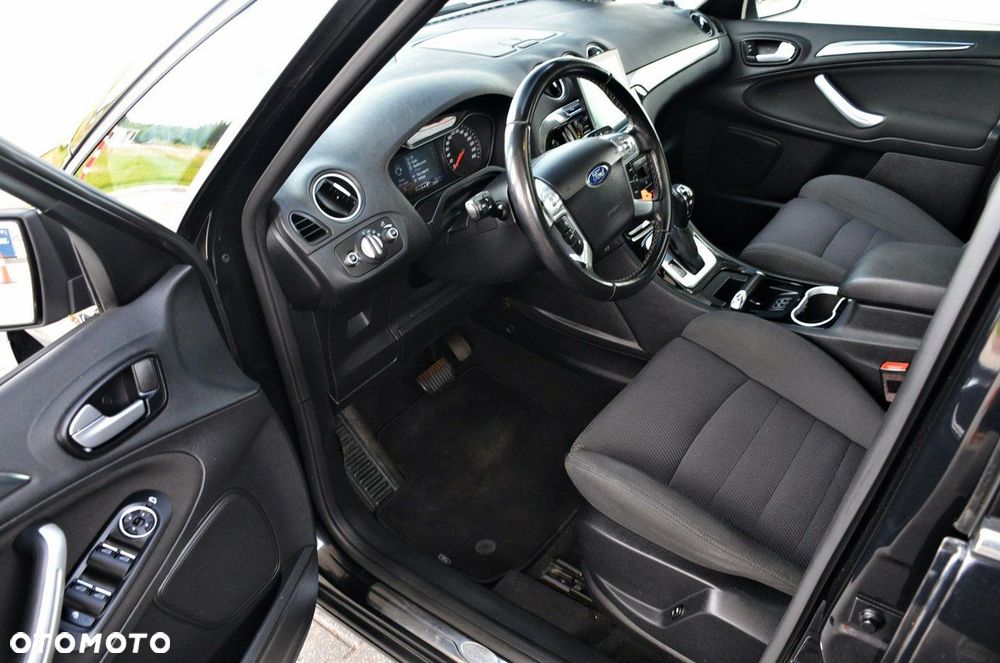 Ford S-Max - 24