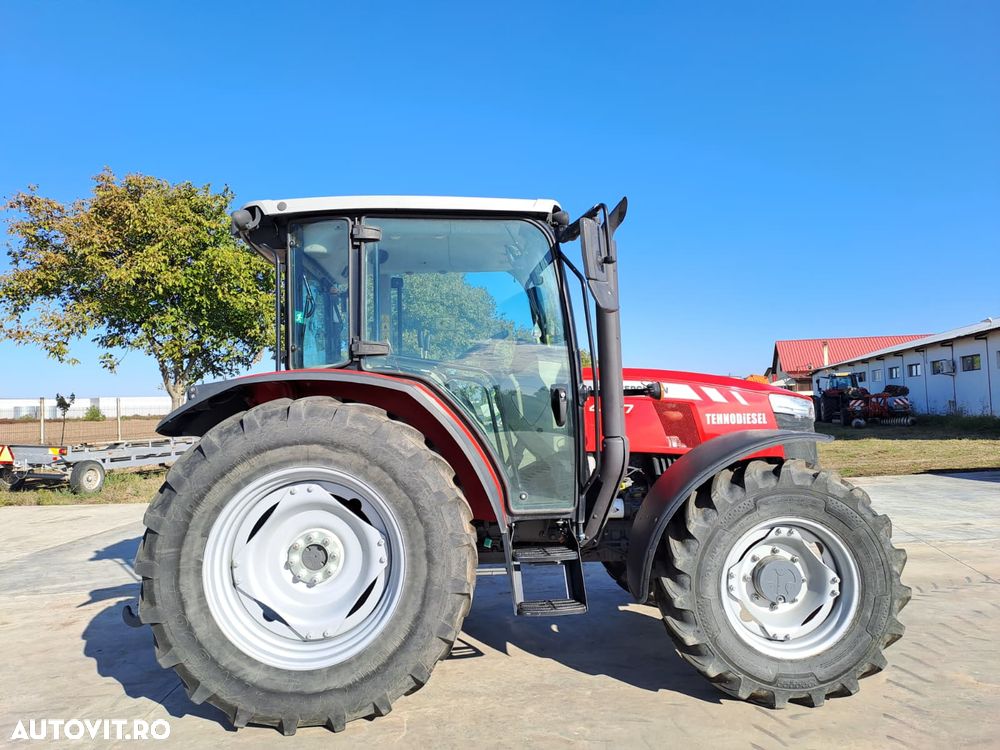 Massey Ferguson 4707 - 3