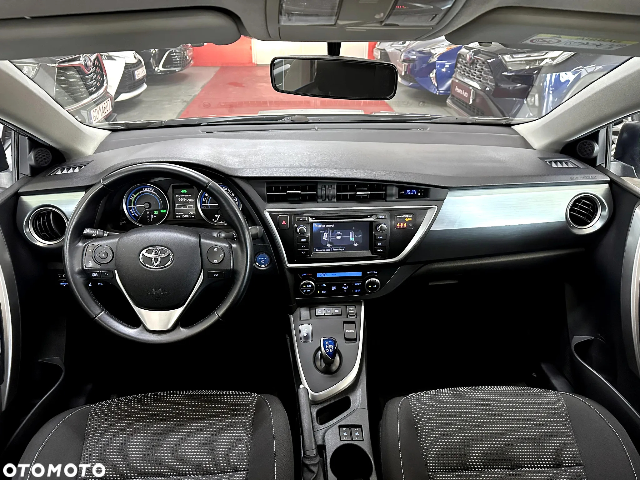 Toyota Auris Hybrid 135 Premium - 12