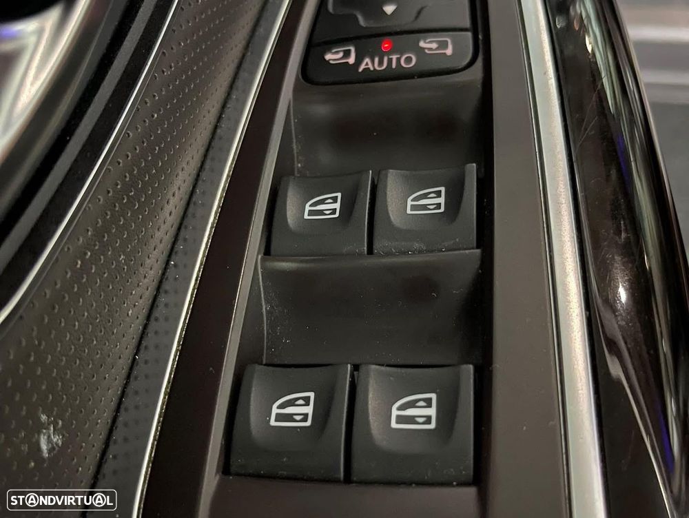 Renault Espace 1.6 dCi Initiale Paris EDC - 16