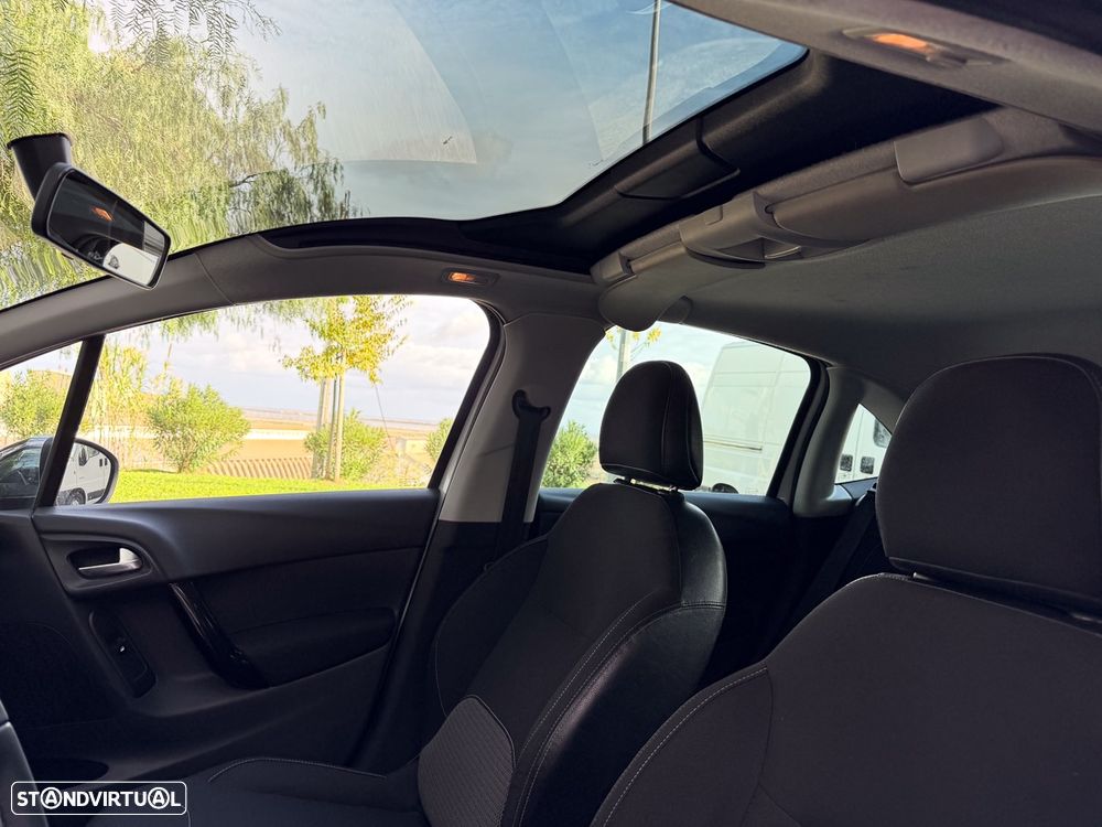 Citroën C3 1.2 PureTech Collection - 28