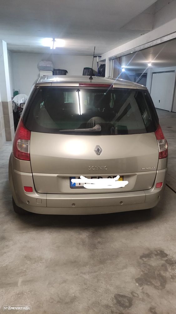 Renault Scénic 1.5 dCi Dynamique S - 2