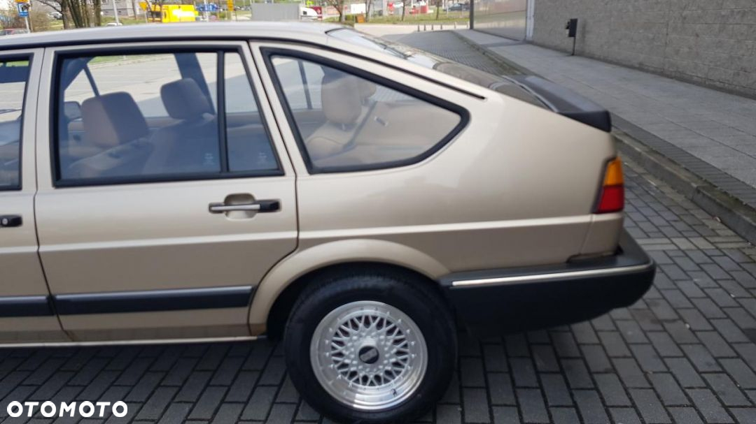 Volkswagen Passat 1.6 / 1.6 C D - 40