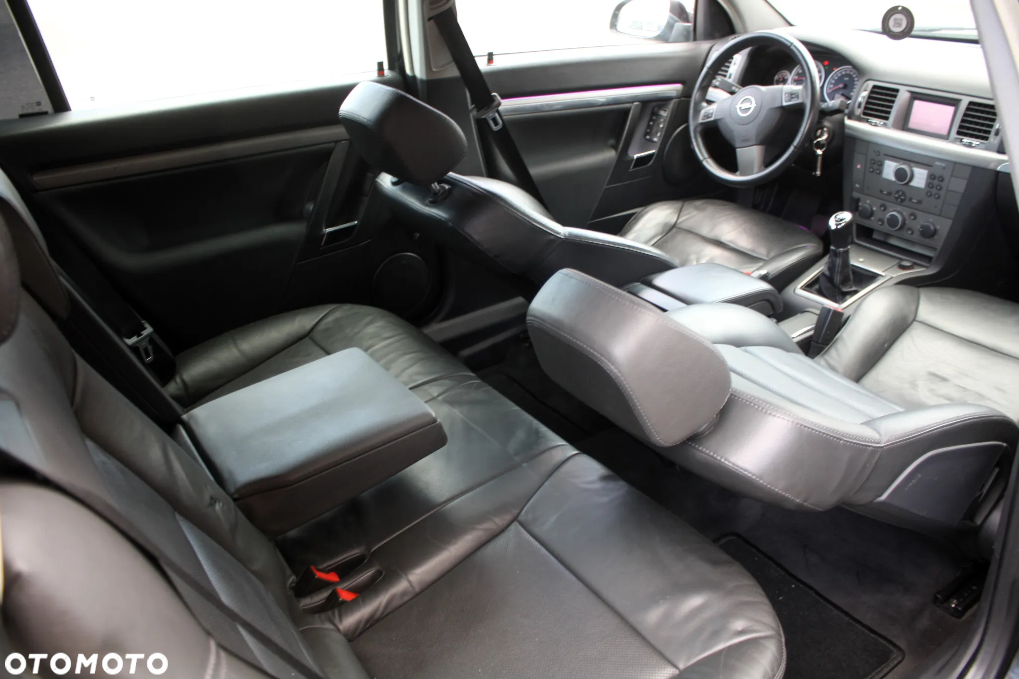 Opel Vectra 1.8 Caravan Cosmo - 8