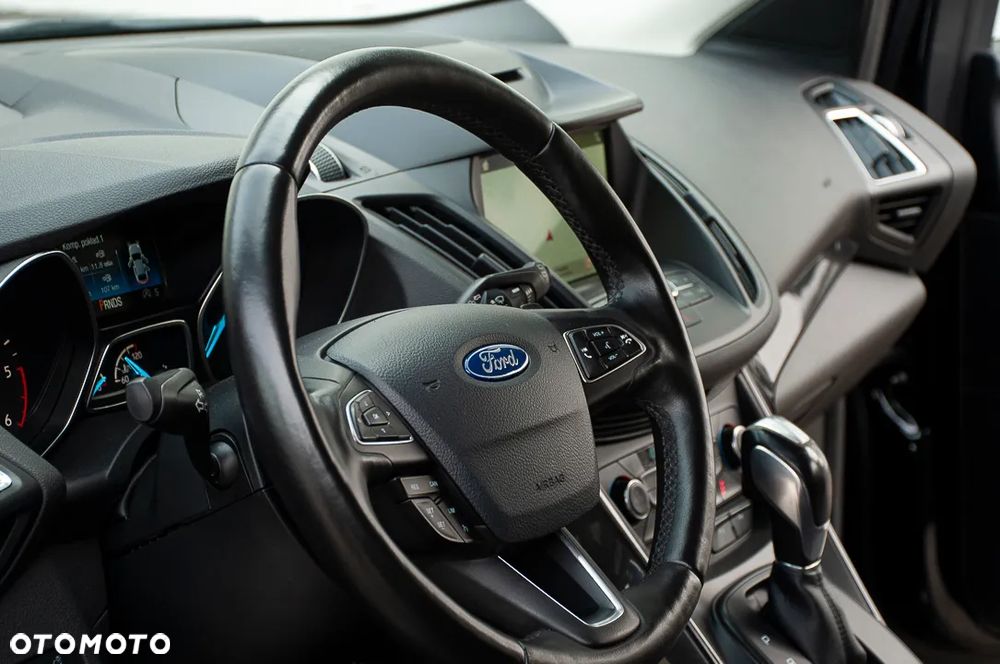 Ford Kuga 2.0 TDCi 4x4 Titanium - 36