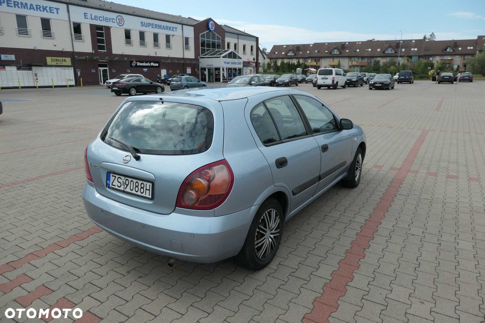 Nissan Almera - 4