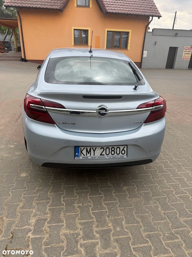 Opel Insignia - 10