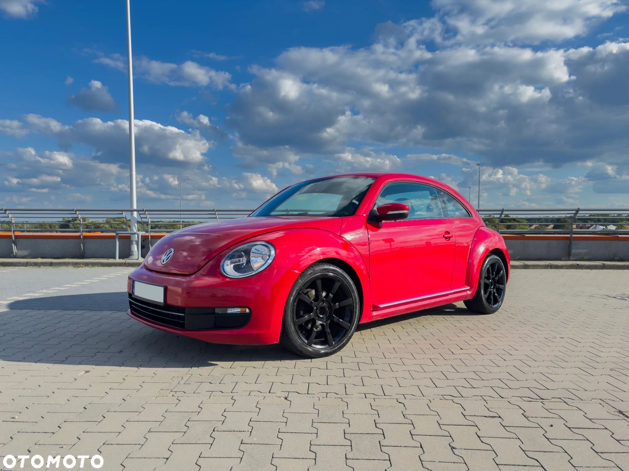 Volkswagen New Beetle - 1