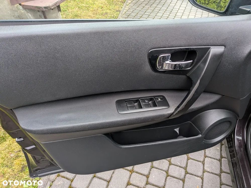 Nissan Qashqai+2 - 8