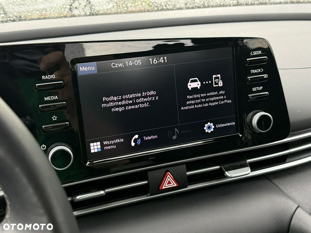 Hyundai Elantra 1.6 Smart CVT - 25