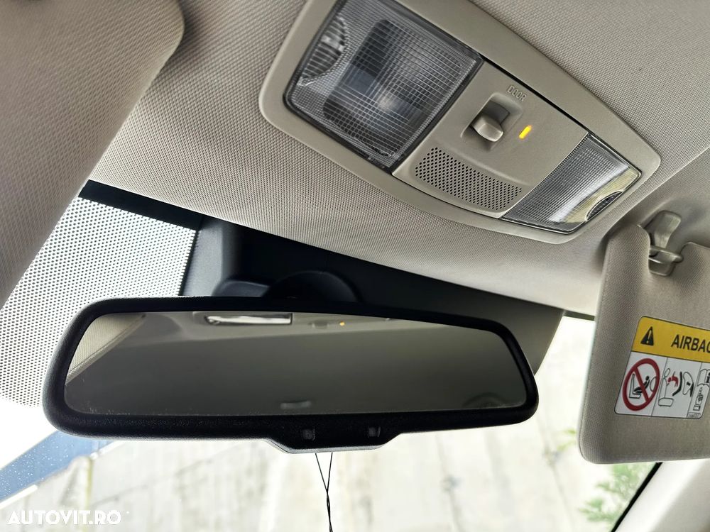 Mitsubishi Outlander PHEV 2.4 L 4X4 Intense - 20