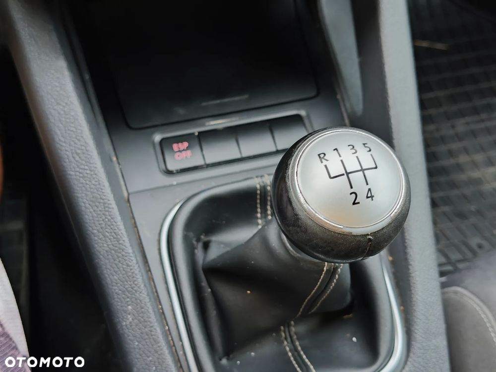 Volkswagen Golf 1.9 TDI Tour - 24