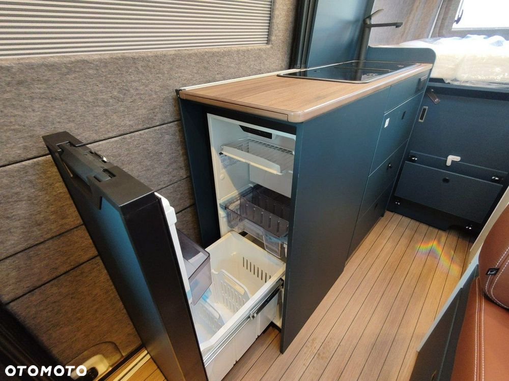 Hymer-Eriba Eriba Car 600 kampervan na bazie VW, marki premium ERIBA CAR - 16