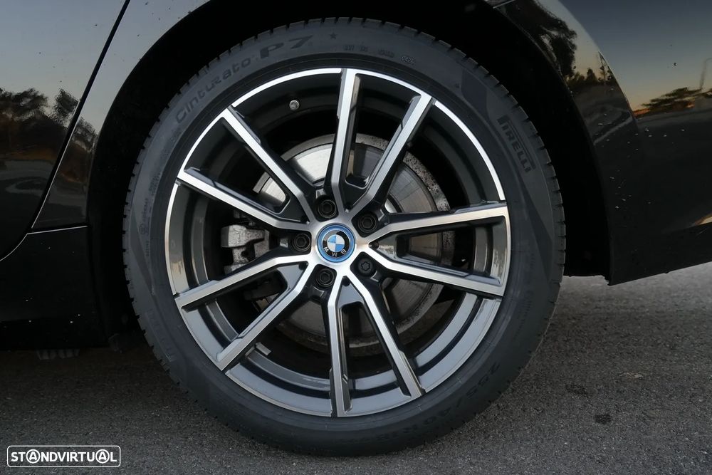 BMW 320 e Aut. Sport Line - 18