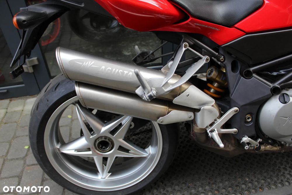 MV AGUSTA Brutale - 11