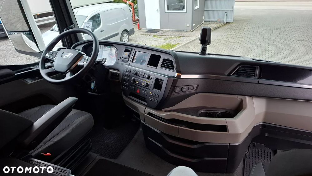 MAN TGX 18.470 / ZESTAW TANDEM / PRZEJAZDOWY / 3 OSIE / PO KONTRAKCIE / SALON PL - 32