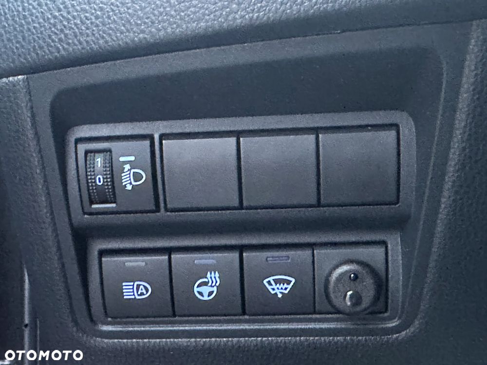 Toyota Yaris Cross Hybrid 1.5 Adventure 4x4 - 32