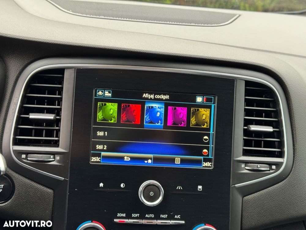 Renault Megane Blue dCi 116 EDC Intens - 29