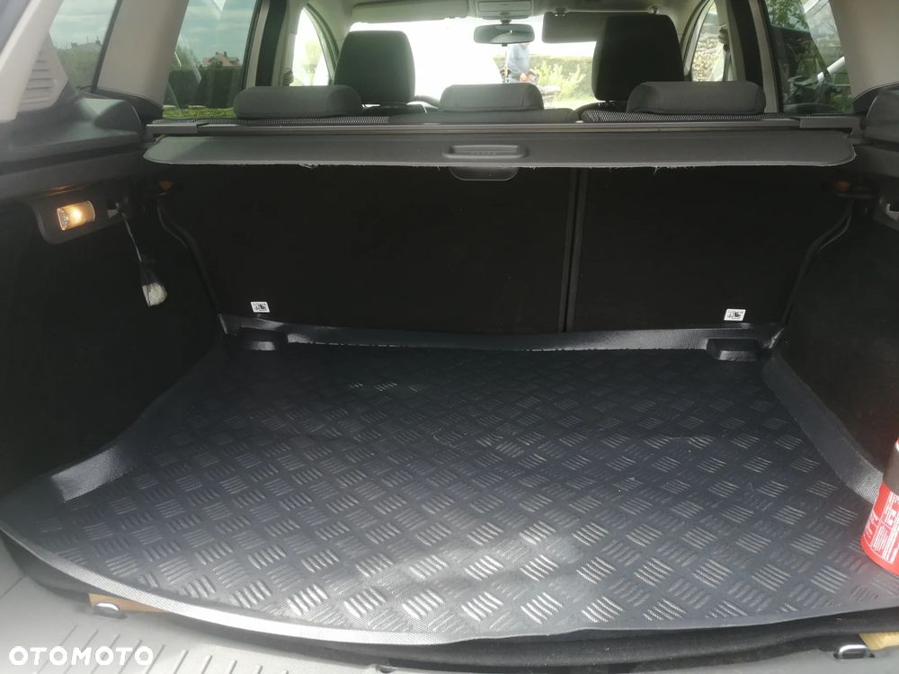 Ford Kuga 2.5 4x4 Trend - 14