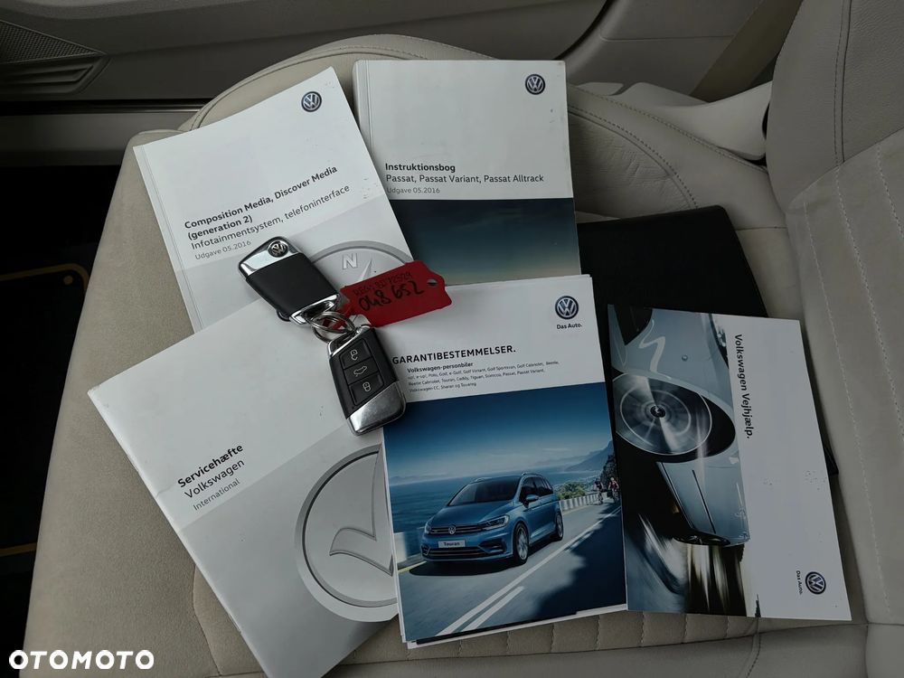 Volkswagen Passat Variant 1.8 TSI (BlueMotion Technology) DSG Highline - 38