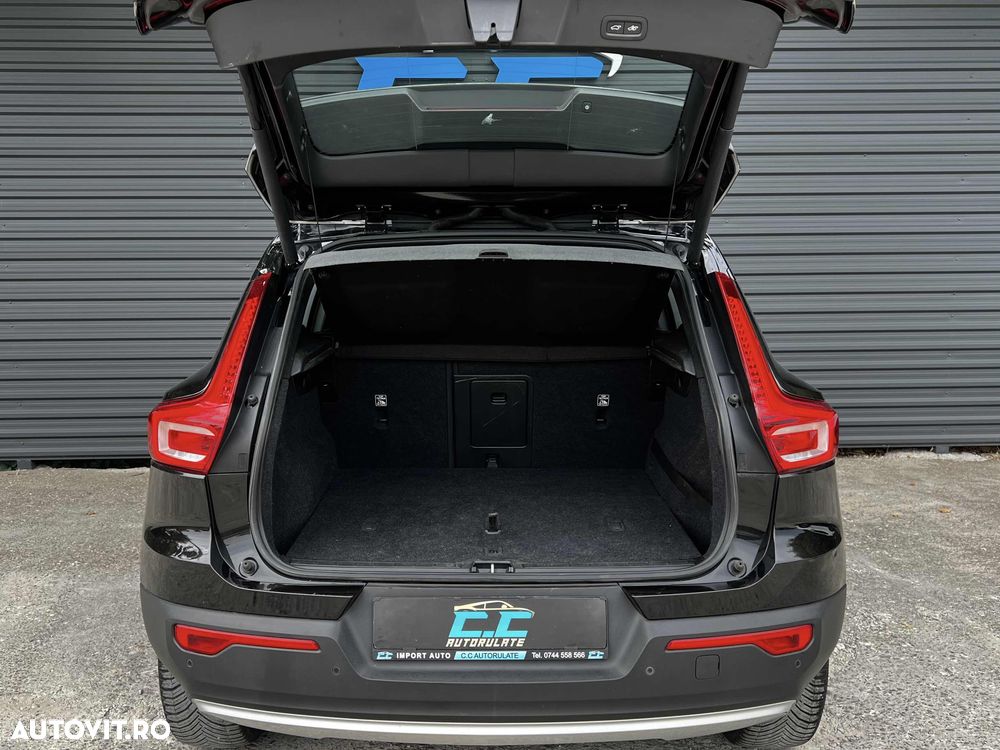 Volvo XC 40 D4 AWD Geartronic Inscription - 28