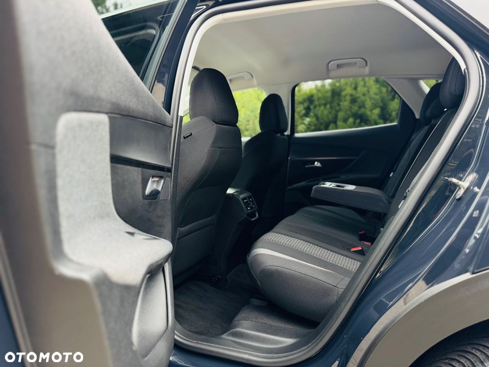 Peugeot 3008 BlueHDi 130 Stop & Start EAT8 Allure - 29