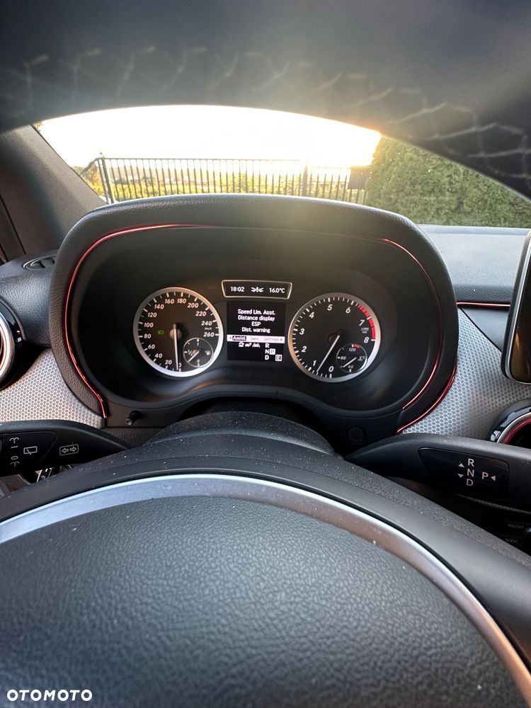 Mercedes-Benz Klasa B 180 (BlueEFFICIENCY) 7G-DCT - 16