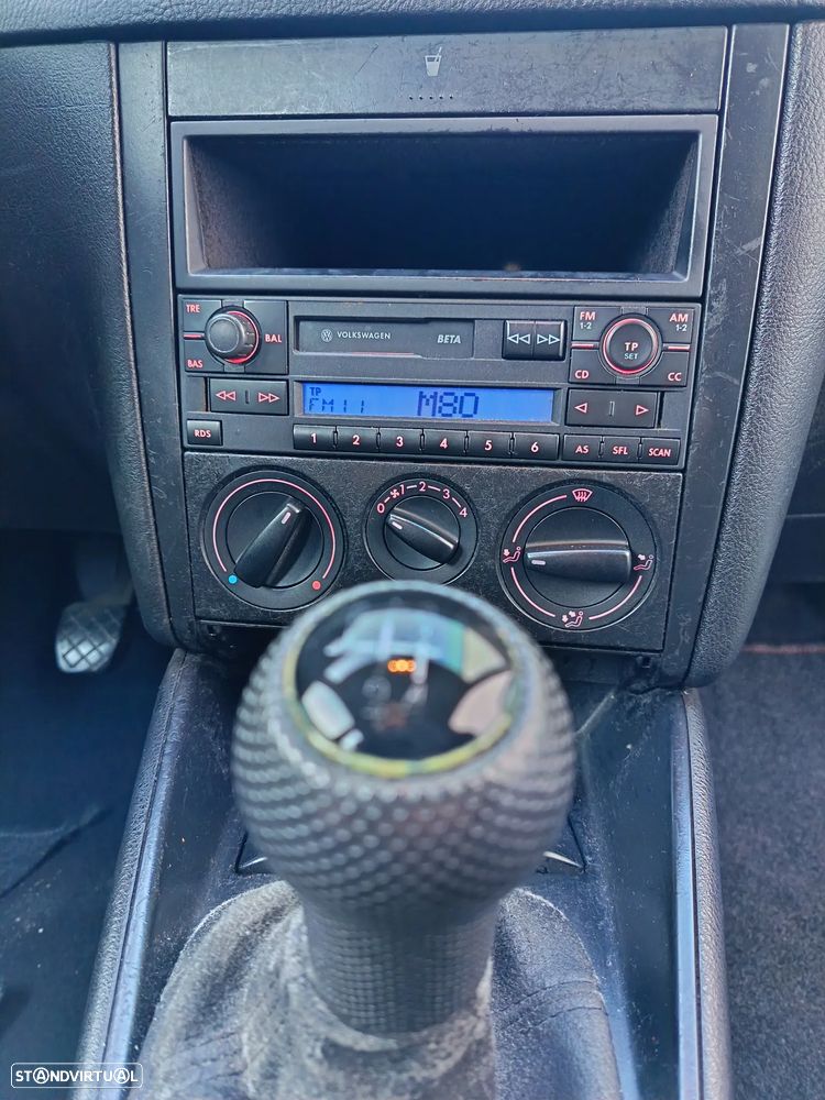 VW Golf 1.4i Conceptline - 11