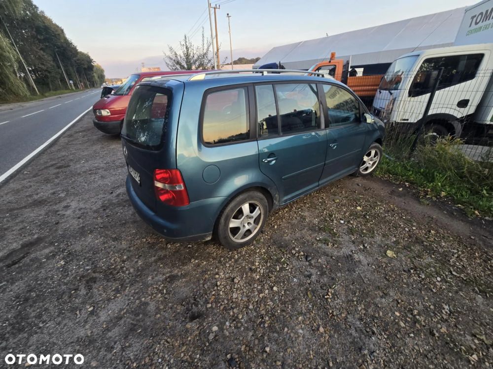 Volkswagen Touran ver-1-9-tdi - 2