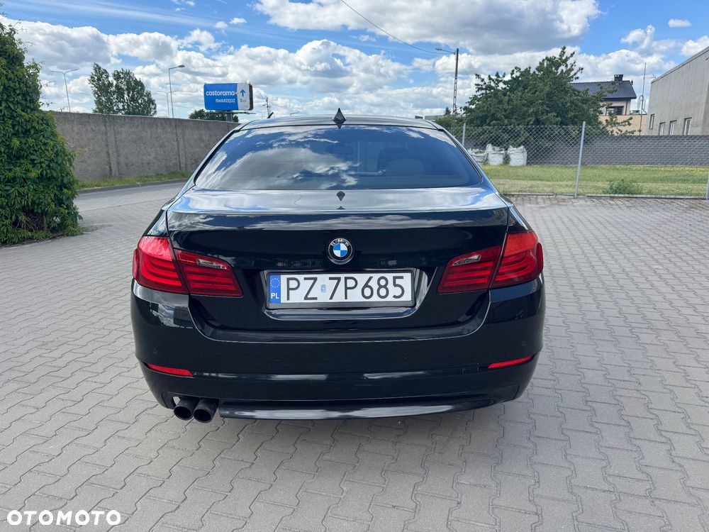 BMW Seria 5 520d - 13