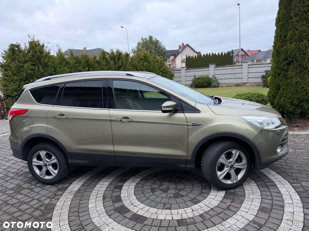 Ford Kuga 2.0 TDCi 2x4 Titanium - 9