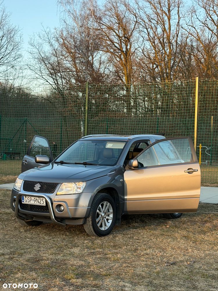 Suzuki Grand Vitara 1.6 De luxe - 4