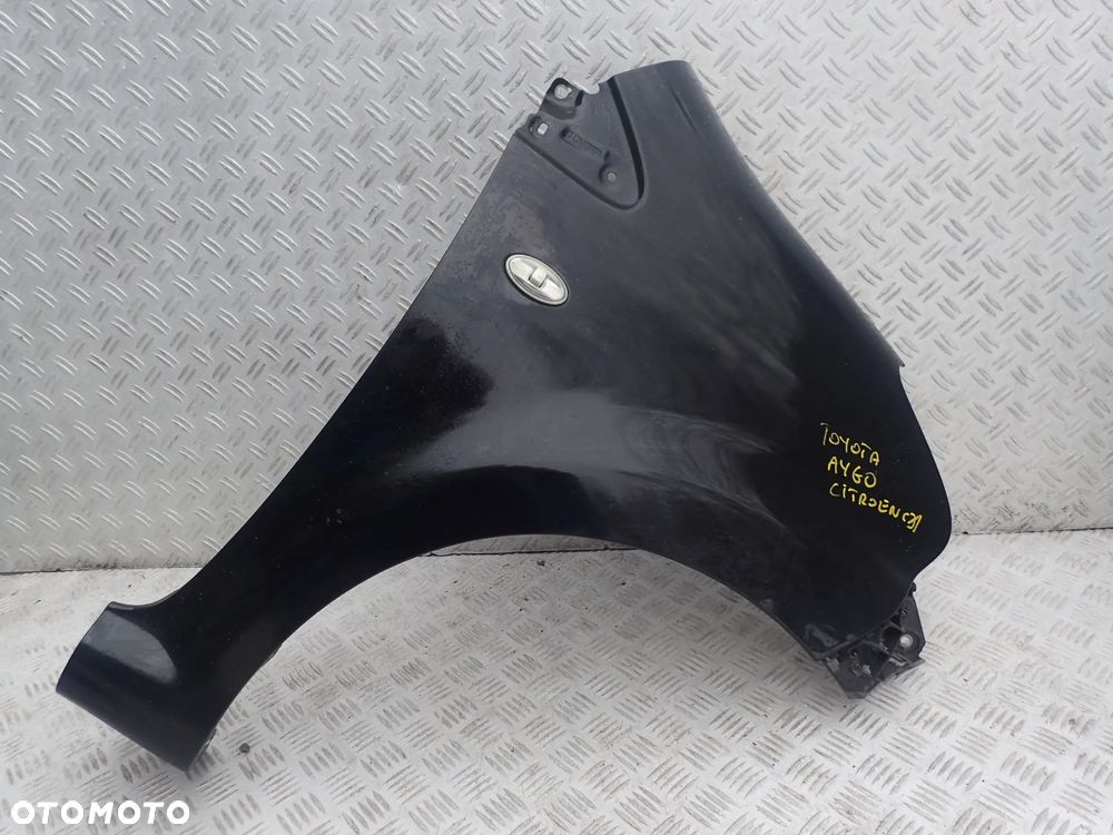 BŁOTNIK PRAWY PRZÓD TOYOTA AYGO RADOM - 1