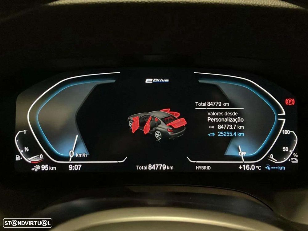 BMW 330 e Pack Desportivo M Auto - 15